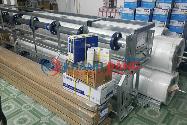 Cửa cuốn được đóng gói cẩn thận